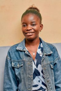 Etudiante ISICOM Cinthya KAHEMB
